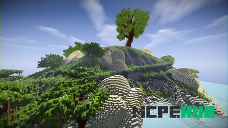 дерево на холме