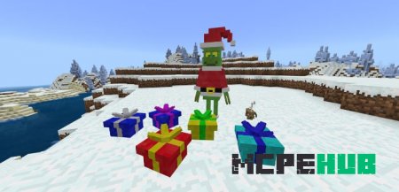 Гринч в одежде деда мороза рядом с подарками