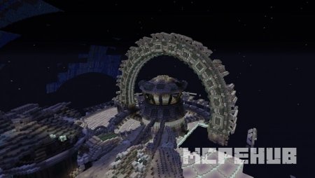 массивная постройка в игре