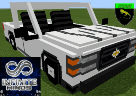 Белый мини-купер в игре