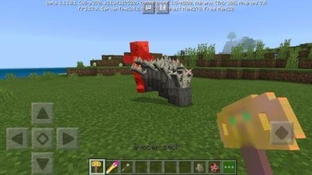 Игрок пронизывает враждебного моба шипами