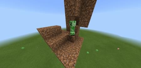 Крипер на блоках грязи, расположенных в воздухе