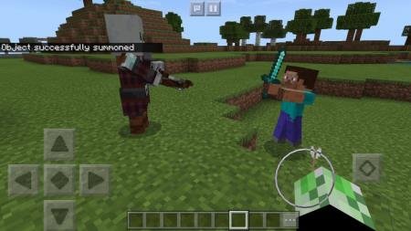 Стив сражается с разбойником, используя алмазный меч