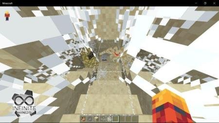 Пустынный паук в своей норе