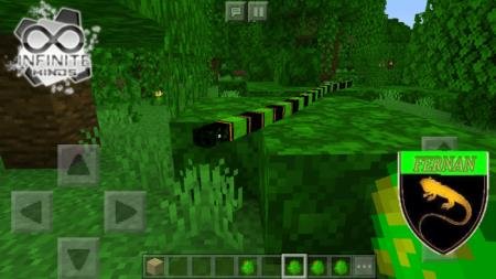 Зелёно-чёрная змея