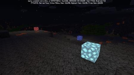 Голубой, синий и красный светящиеся камни