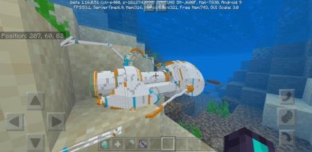 Использованная портальная пушка лежит под водой