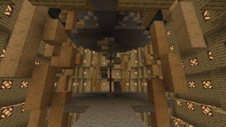 Помещение с множеством фонарей внутри стен