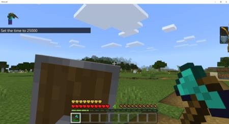 Игрок с щитом и алмазным топором в руках