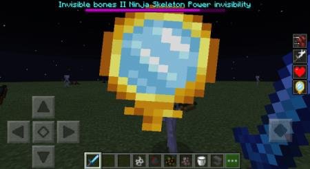 Инфернальный скелет стоит с щитом