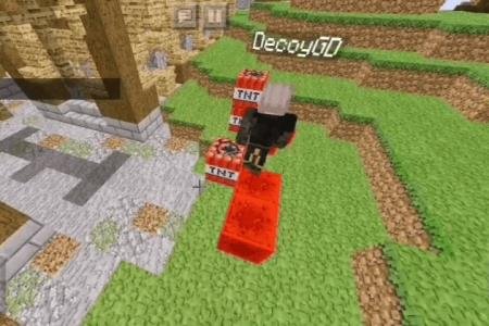 Игрок устанавливает блоки TNT