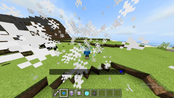 Игрок в обличии Санса использует для атаки голубые сердца