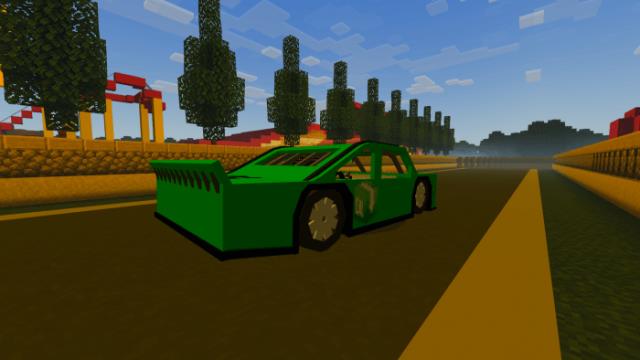 Автомобиль справа