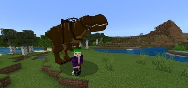 Игрок рядом с тираннозавром