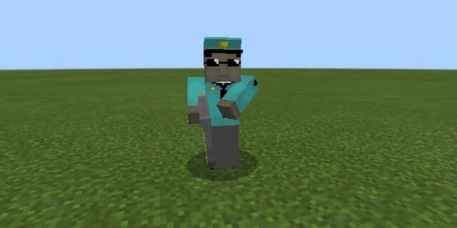 Полицейский в очках и с ружьем