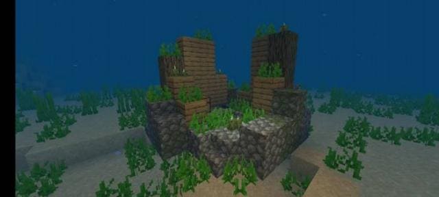 Разрушенный дом деревенского жителя