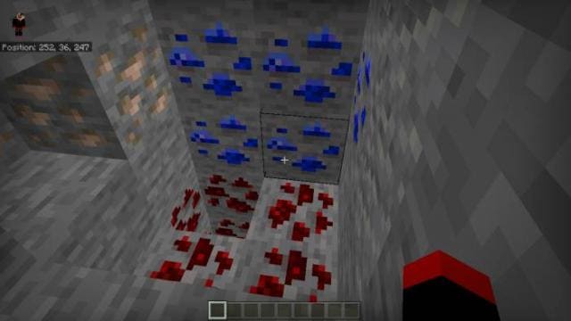 Синий и красный кобальт в пещере