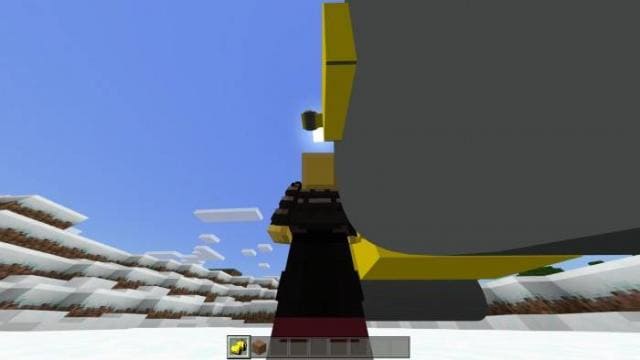 Дорожный каток рядом с пользователем