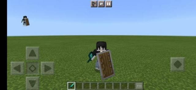 Кнопка красться с мечом и щитом