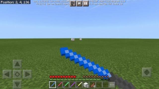 Игрок со световым мечом в руках