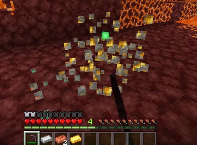 Быстрое переплавление руды с шлемом на голове