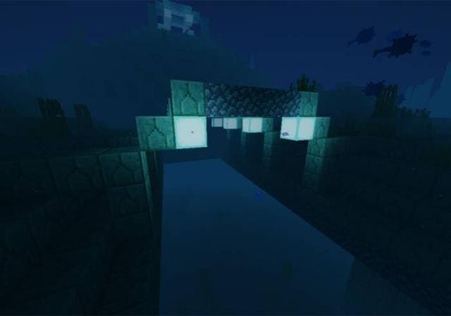 Яркое освещение от фонарей под водой