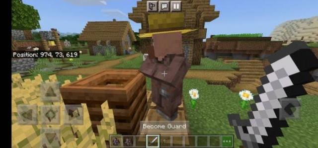 Игрок превращает деревенского жителя в стража