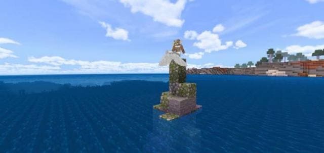 Русалочка в воде