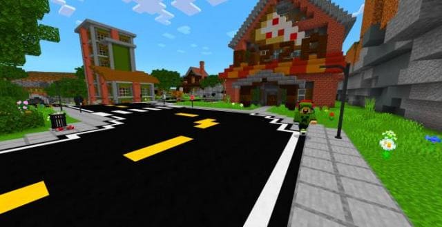 Обустроенная дорога в городе