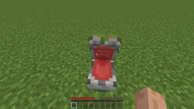 Большеглот с раскрытым ртом