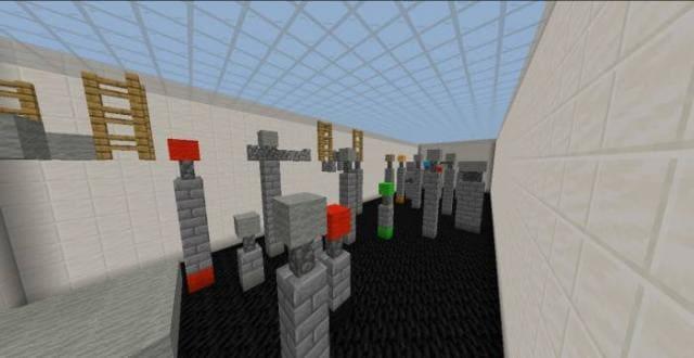 Небольшие столбы на уровне