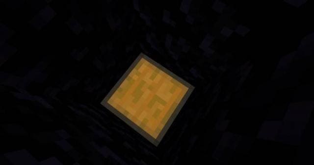 Сундук внутри башни