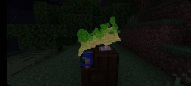 Маленькая карта на столе