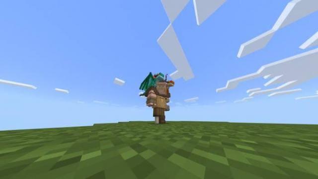 Ужасное Чудовище на плече