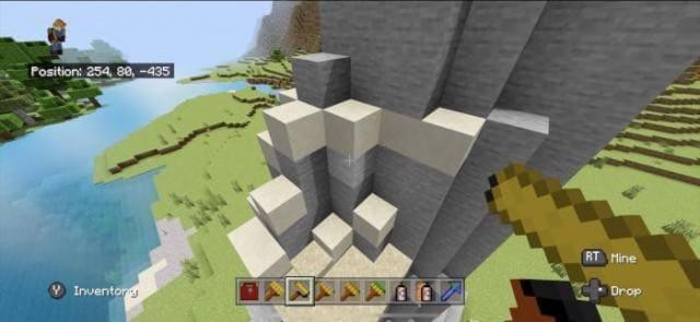 Кисть для превращения камня в песок