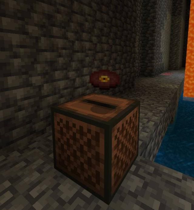 Музыкальный диск в блоке