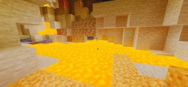 Освещенная пышная пещера