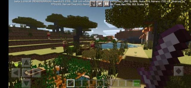 Деревенские жители ухаживают за огородом