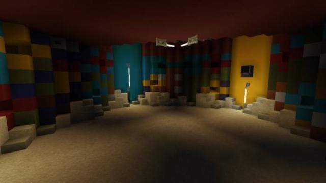 Разноцветные блоки здания