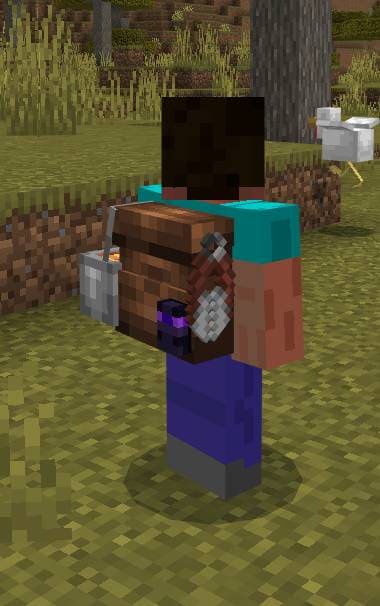 Множество вещей на спине игрока