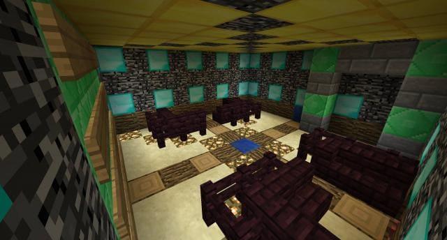 Компактное лобби вид внутри