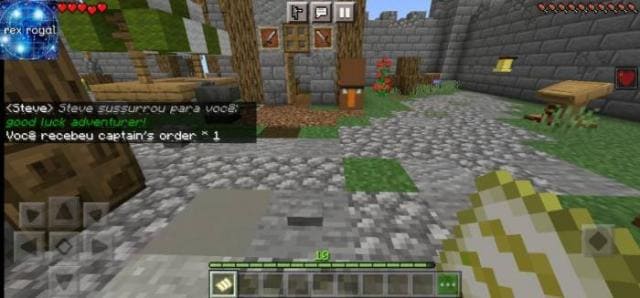 Игрок с контрактом в руке