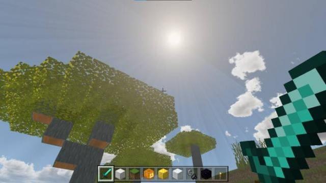 Яркое Солнце в небе