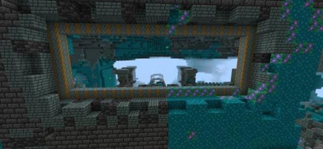 Пещера в синих оттенках