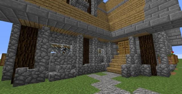 Старый дом вид спереди 2