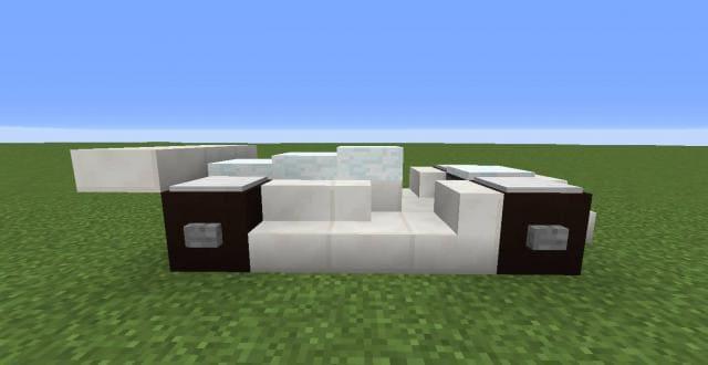 Болид Формулы-1 вид сбоку