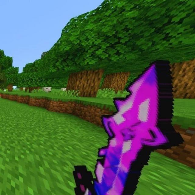 Яркий меч в руке