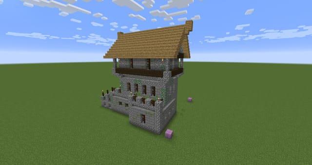 Старинный дом вид сзади