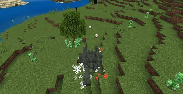 Игрок бежит в костюме Робота